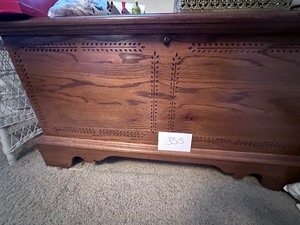 lot 355 image: Beautiful Cedar Chest