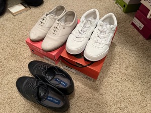 lot 392 image: Mixed Lot of Womens Shoes