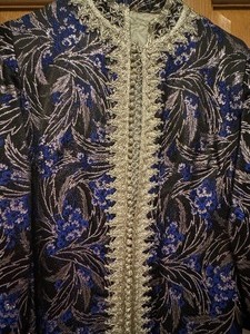 lot 382 image: Beautiful Womens Formal Dress