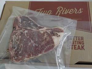 L Two Rivers Frozen 10.6 lb. Box Be...