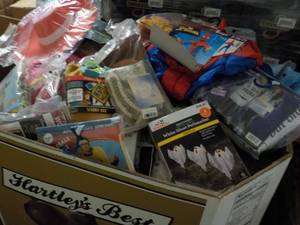 Pallet of New Halloween Costumes - ...
