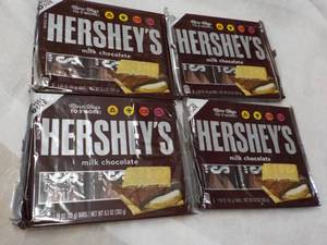 4 - 6 packs Hersheys Full Size Can...
