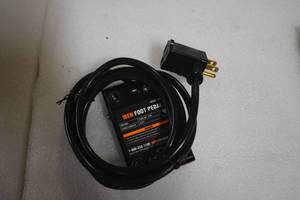 lot 6 image: Foot Pedal Switch