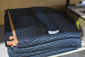 lot 63 image: Moving Blankets