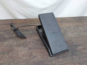lot 14 image: Yamaha FC7 Volume Pedal