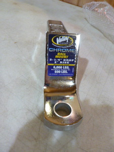 lot 9 image: Valley Chrome Ball Mount