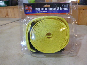 lot 43 image: BR Tools Nylon Tow Strap