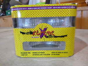 lot 64 image: Blazer Halogen Fog Light Kit.