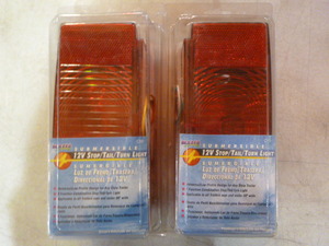 lot 77 image: Set of Blazer Submersible 12V StopTailTurn Lights