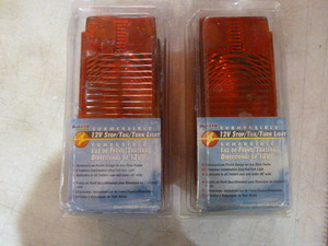 lot 76 image: Set of Blazer Submersible 12V StopTailTurn Lights
