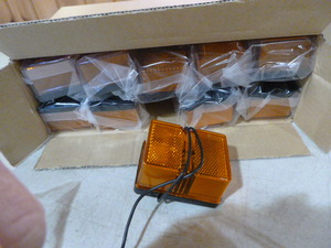 lot 83 image: Case of Optronics Amber Marker Lights