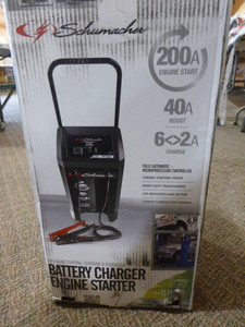 lot 93 image: Schumacher Battery Charger Engine Starter