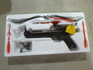 lot 180 image: Camco Tools Pistol Crossbow with Safety Locks