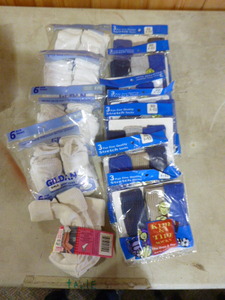lot 222 image: Kids Socks