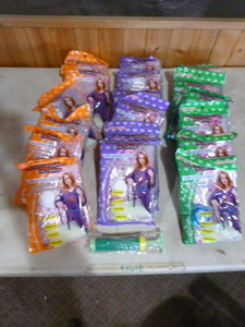 lot 230 image: 18 Vacuum Compressed Bags