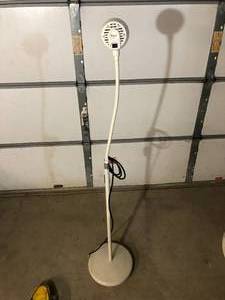 lot 3 image: Ritter 152-001 Halogen Exam Light - Great Working Condition