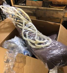 lot 14 image: MSRP $5000 Tactile Medical Flexitouch Plus Compression Therapy With Leg Garments For&nbspLymphedema, Reducing wound healing time, Treatment Of&nbspDiabetic Leg Ulcer & More - Works Great