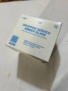 lot 41 image: 1 Box NEW Dropper Service Amber Glass (121oz Bottles)