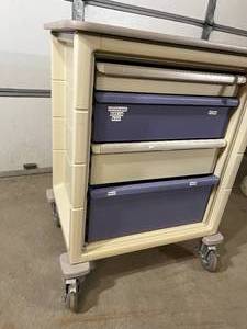 lot 63 image: Herman Miller 4 Drawer Cart - Good Condition