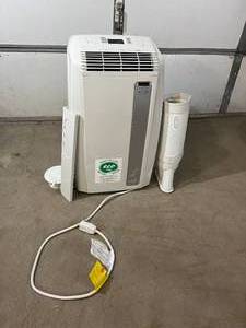 lot 1 image: DeLonghi&nbspPinguino 14000 BTU Portable Air Conditioner with Heat function - Excellent Working Condition