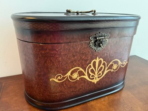 lot 68 image: Decorative Lidded Box