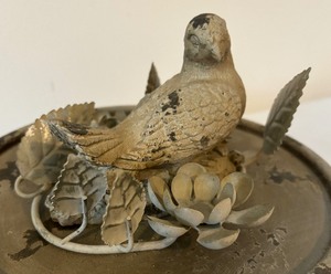 lot 119 image: Darling Distressed Bird Decor