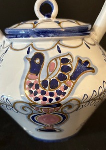 lot 126 image: Decorative Hand Painted Italian Kettle
