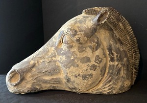 lot 168 image: Distressed Decorative Horse Head Figurine