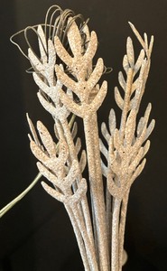 lot 187 image: Lovely Hanging Light Fixture