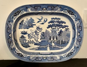 lot 207 image: Two Vintage Flow Blue Design Platters