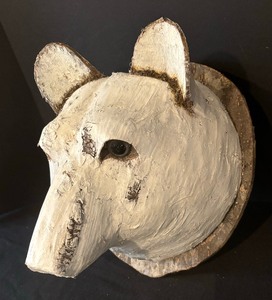 lot 229 image: Rustic Wooden Bear Head Figurine