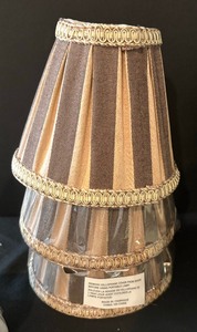 lot 238 image: 11 Excellent Petite Lamp Shades