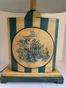 lot 284 image: Amazing Wood Look Metal Blue Striped Table Lamp with Shade