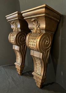 lot 84 image: Stunning Scrolled Gilded Wall Shelves
