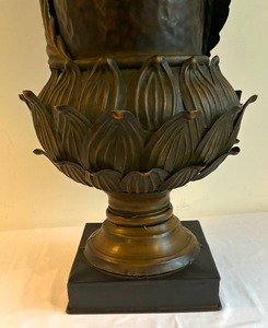 lot 317 image: Decorative Ornate Metal Urn