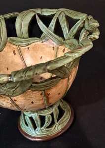 lot 331 image: Decorative Pedestal Bowl