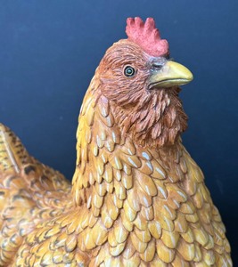 lot 179A image: Delightful Chicken Decorative Figurine