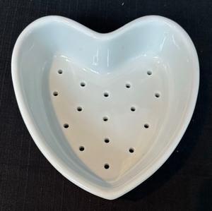 lot 368 image: Lets Bake Away