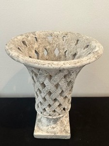 lot 505 image: Beautiful Vase by Barreveld