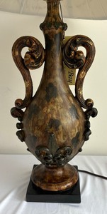 lot 454 image: Pretty Platinum Bay Table Lamp