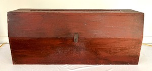 lot 397 image: Large Vintage Wooden Hinged Box