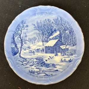 lot 422 image: Four Beautiful Blue and White Snowy Scene Decorative Plates