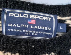 lot 529 image: Gorgeous Hand Knit Ralph Lauren Sweater Size Large