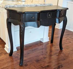lot 21 image: Elegant Carved Wood Console Table