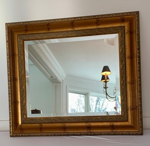 lot 524 image: Beautiful Framed Mirror