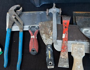 lot 632 image: Plastic Stanley Toolbox with Tools and Painting Supplies