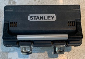 lot 548 image: Stanley Toolbox with Variety of Tools