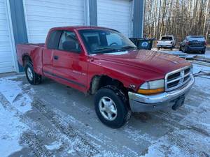 lot 8 image: 1998 Dodge Dakota V8 with 144,000 miles- No Reserve Price
