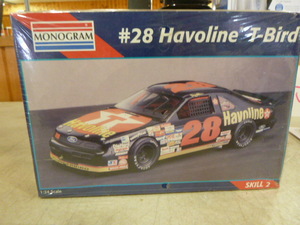 lot 40 image: Monogram Davey Ellison #28 Havoline T-Bird Model Car Kit