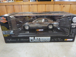 lot 44 image: Racing Champions Terry Labonte #5 Kelloggs Monte Carlo